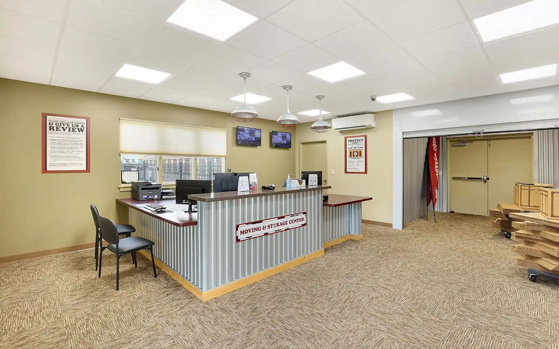Moove In Storage leasing office Image